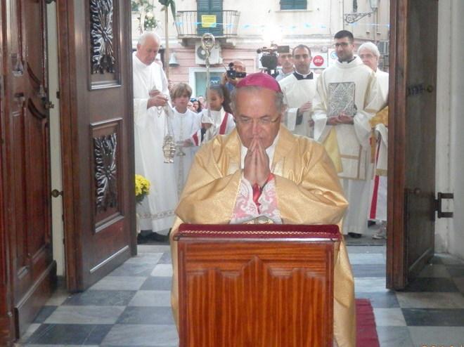 Porta Santa, l’apertura emoziona i fedeli 