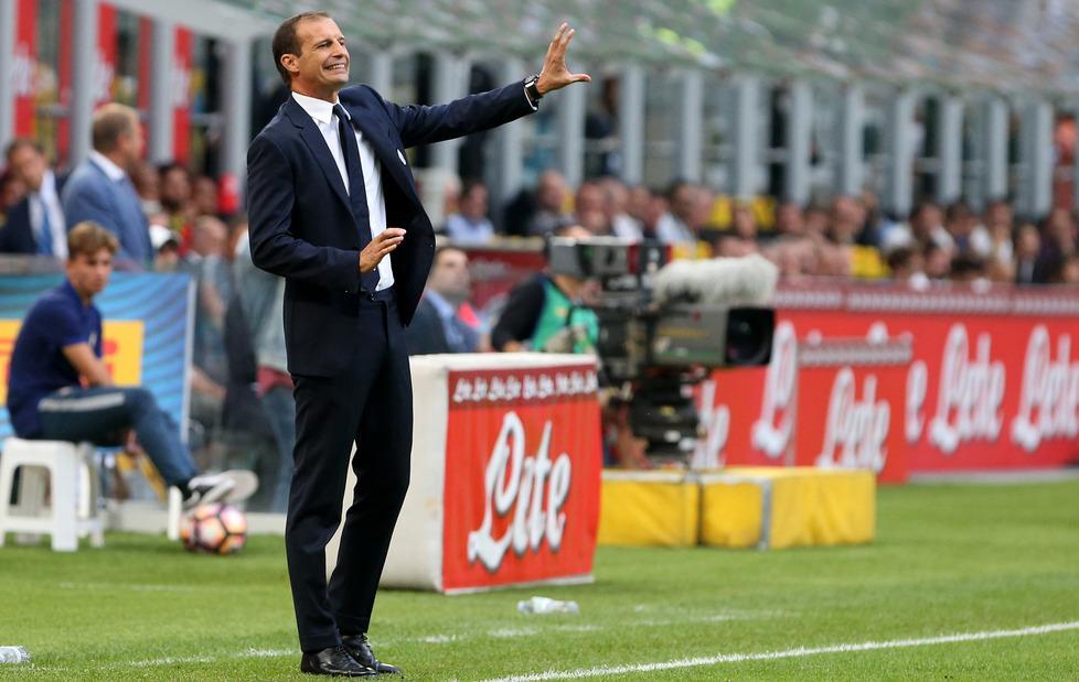 Caccia alla Juve, un mese chiave per la serie A 