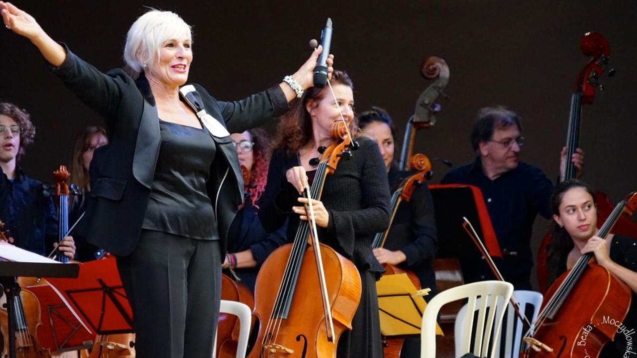 L'Ensemble Bacchelli diretto da Rita Bacchelli a Harborea (foto Beata Moczydlowska)