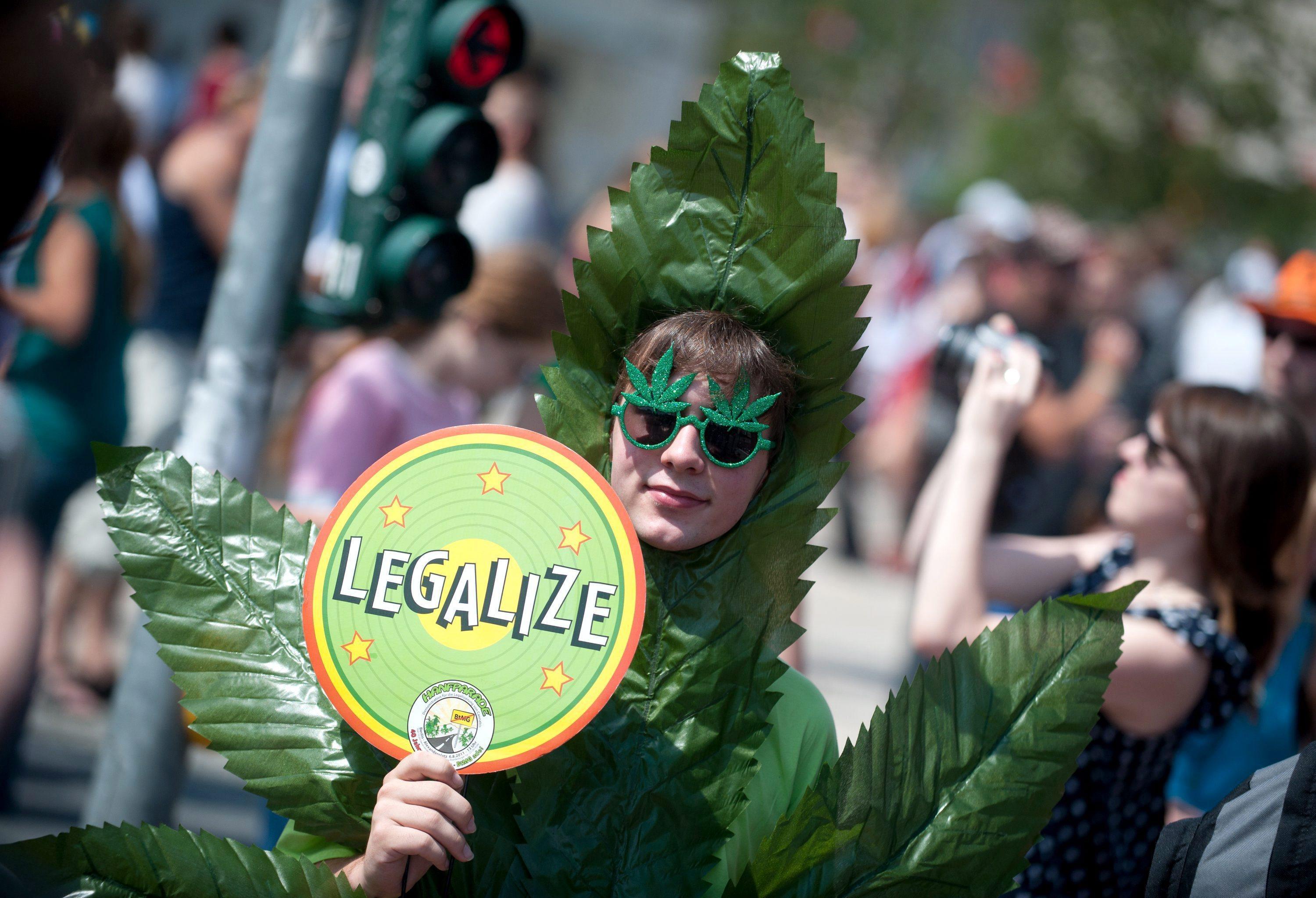 Una manifestazione per la legalizzazione della cannabis