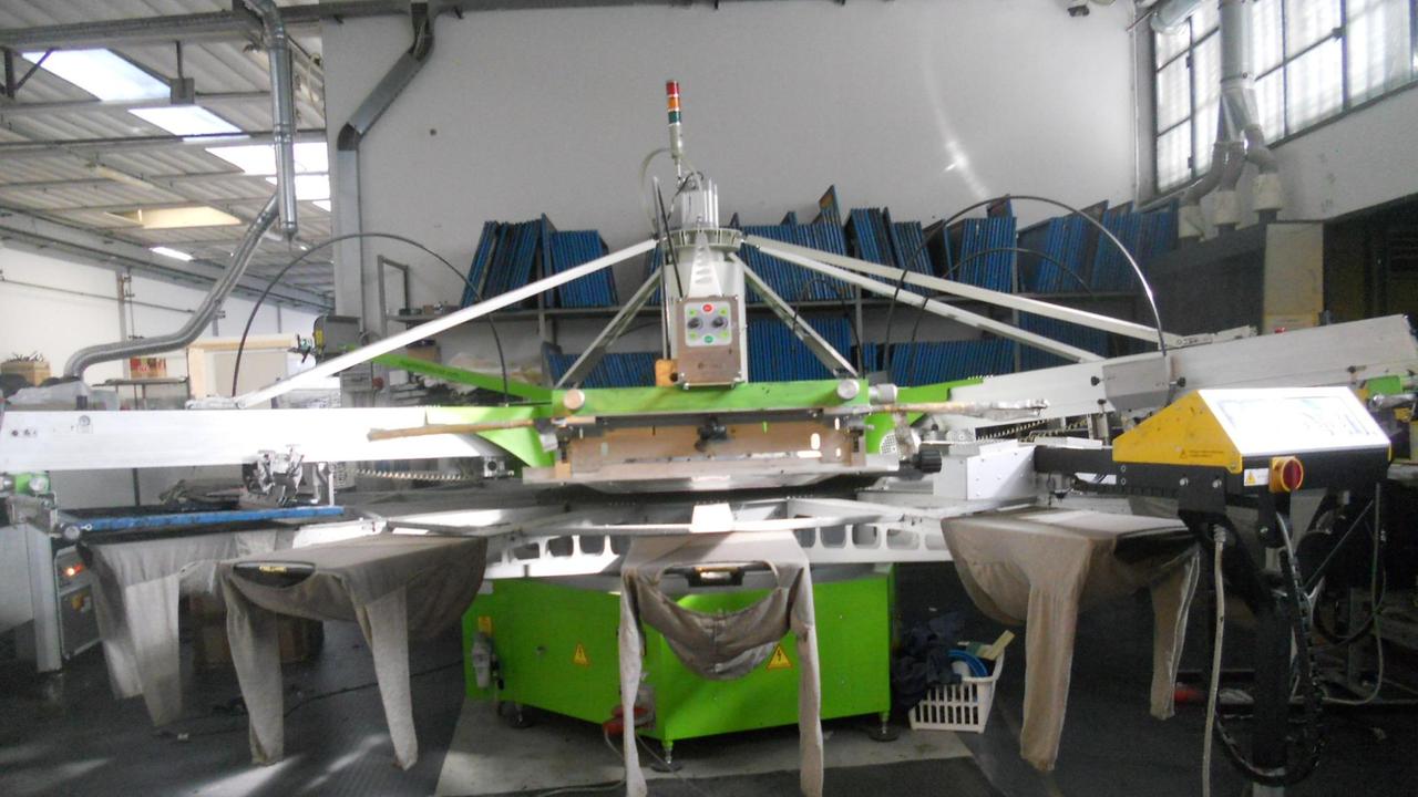 La stamperia sequestrata