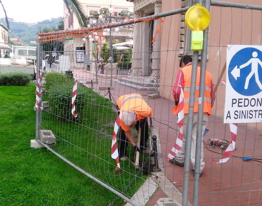 Via ai lavori alle aiuole di viale Verdi e in piazza 