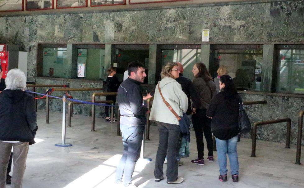 Meno treni in stazione penalizzati i lavoratori 