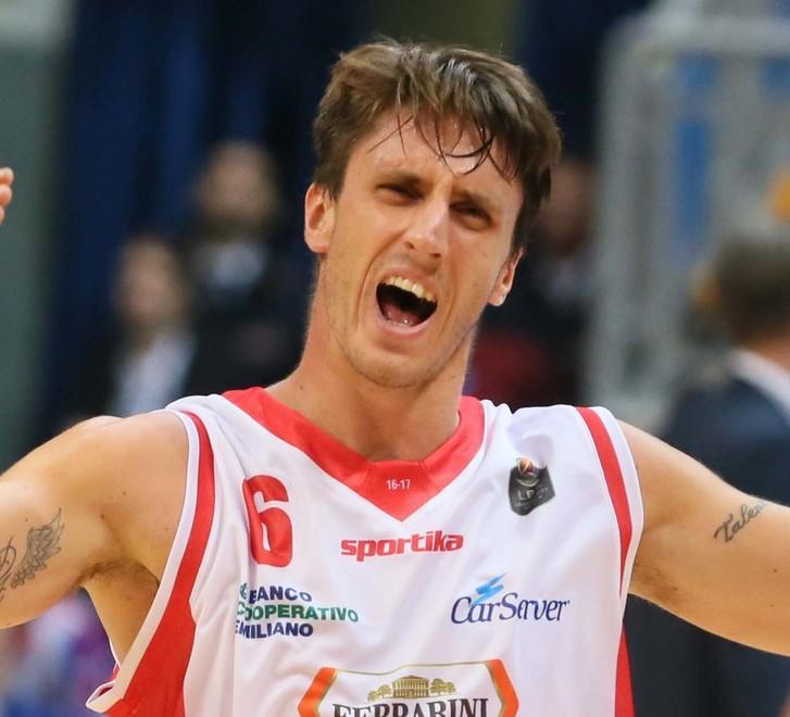 Polonara “brucia” Needham al fotofinish e vince il sondaggio sul miglior giocatore