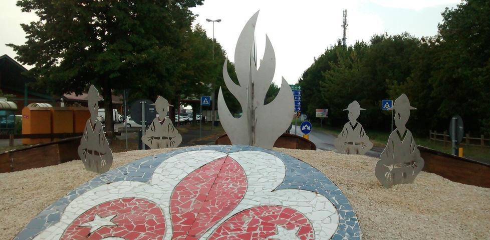Gli scout donano una rotatoria per il loro 95esimo anniversario