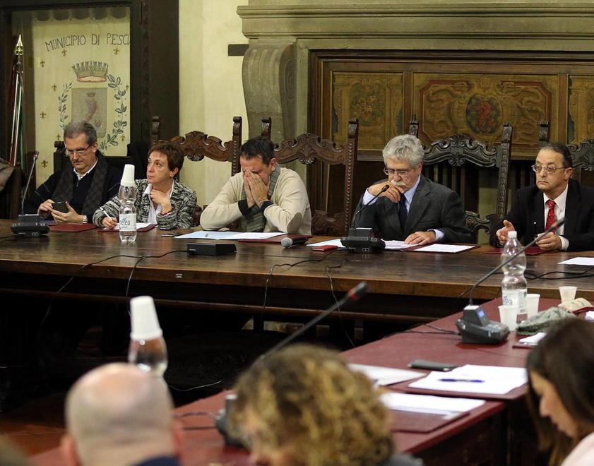 La Giunta di Pescia durante un consiglio comunale