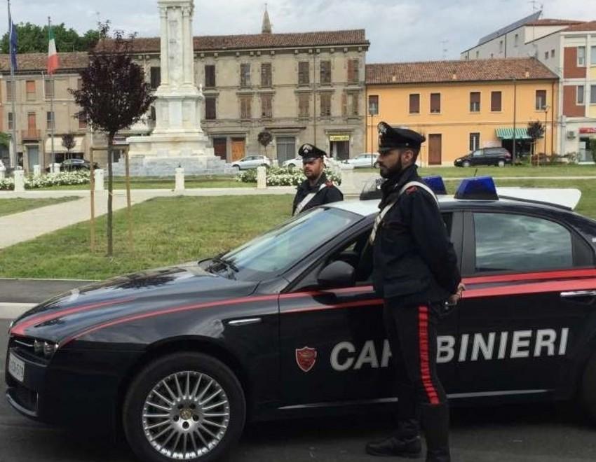Guida ubriaco ed è coinvolto in un incidente