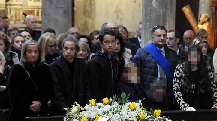 L’abbraccio della città alla sua Emilia