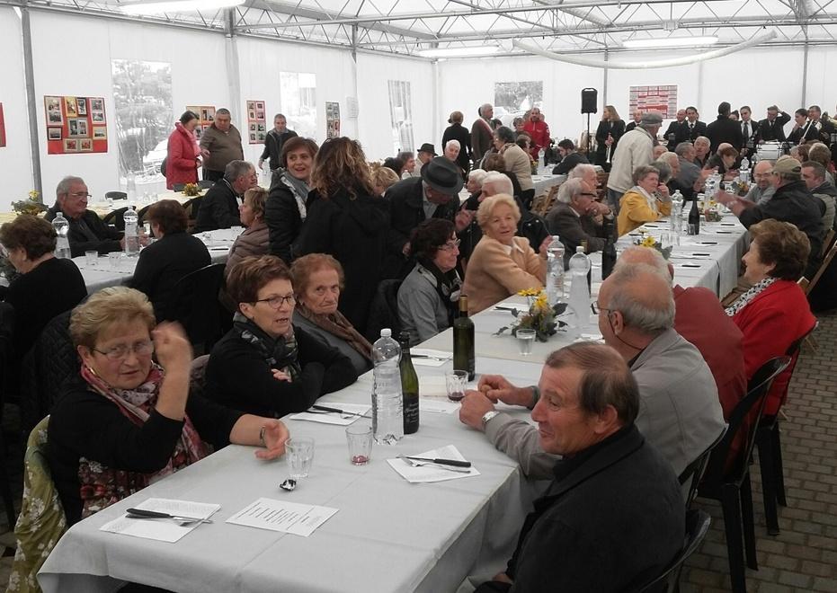 Festa degli Anziani, il pranzo fa il pieno con 200 persone