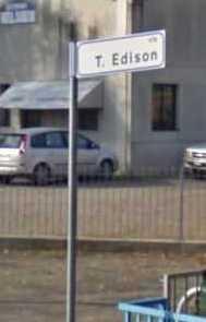 Colpo di notte in torrefazione I ladri distruggono l’allarme