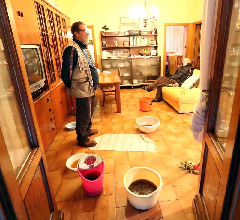 Maltempo: la pioggia dura poco, il vento fa danni 