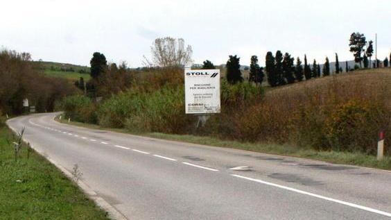 Strade chiuse per far passare i carri della fiera di Castelnuovo