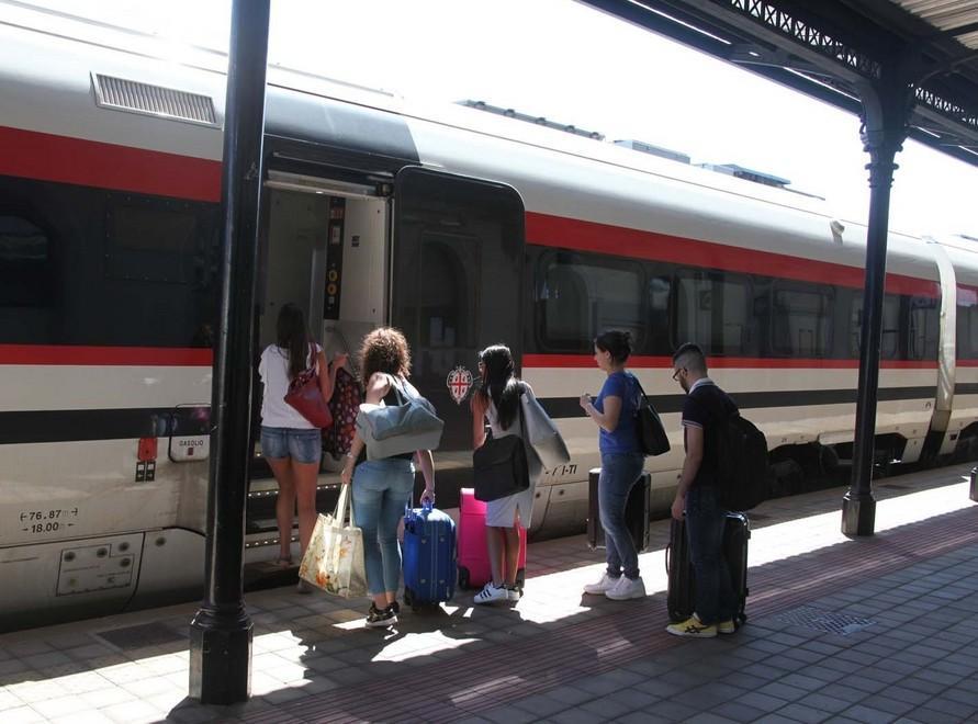 Trenitalia, petizione dei pendolari 