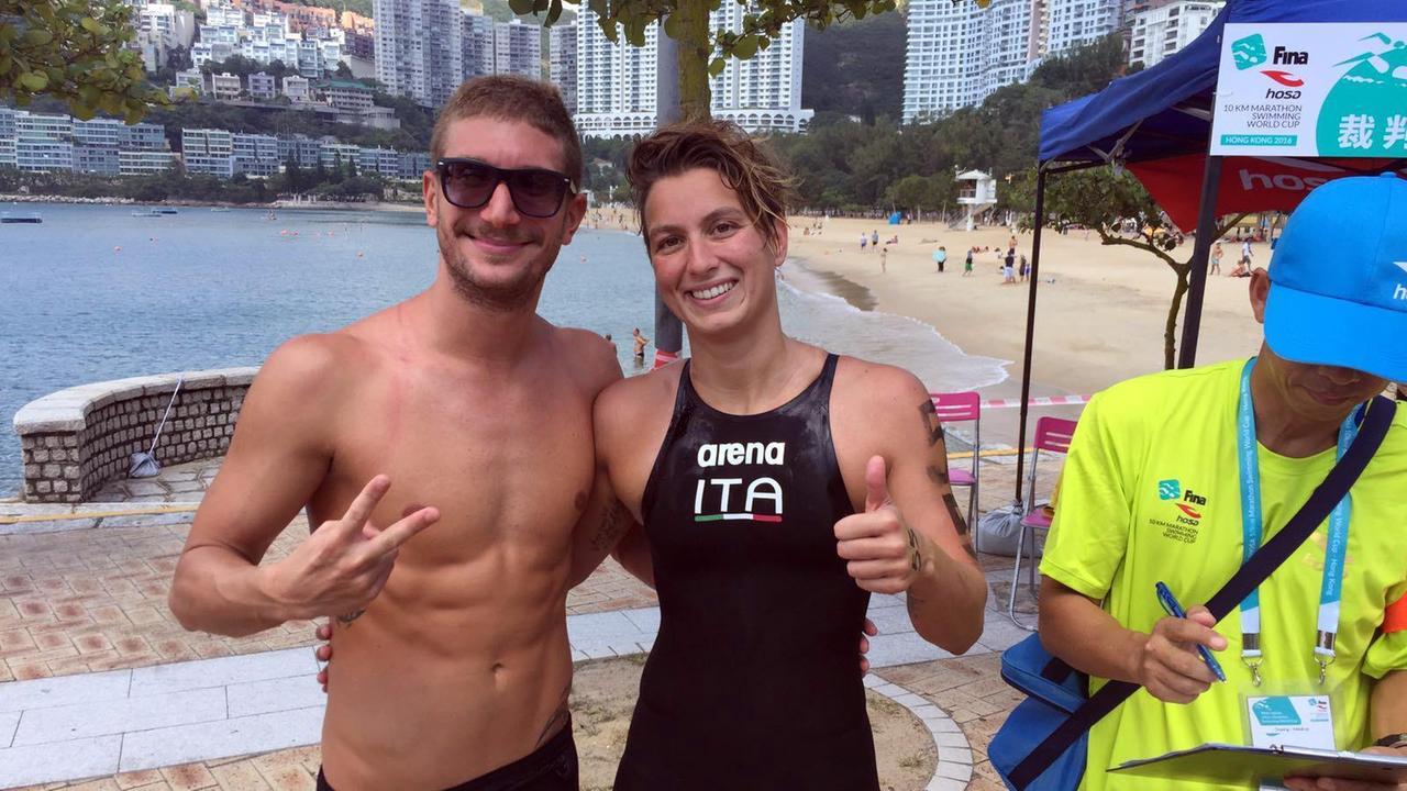 Rachele Bruni a Hong Kong con Simone Ruffini: due campioni del mondo