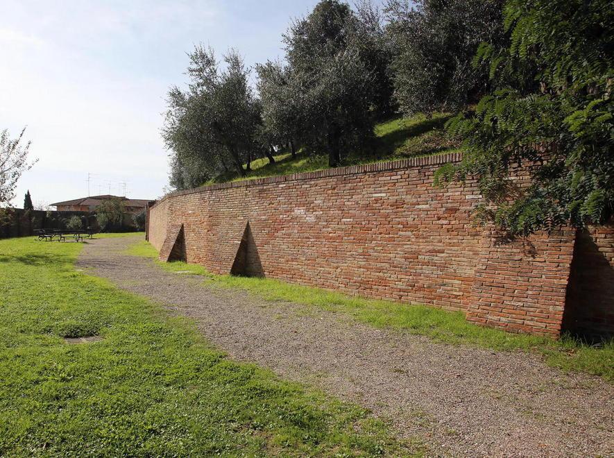 Piano da 250.000 euro per la torre 
