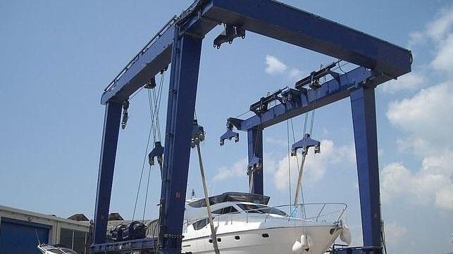 Il travel lift resta ancora lontano