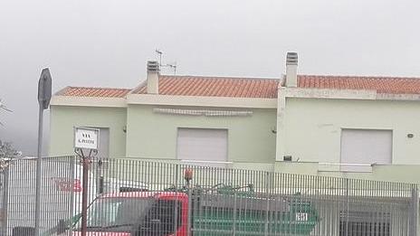 Condominio di Bosa protesta per i mezzi dei rifiuti sotto casa