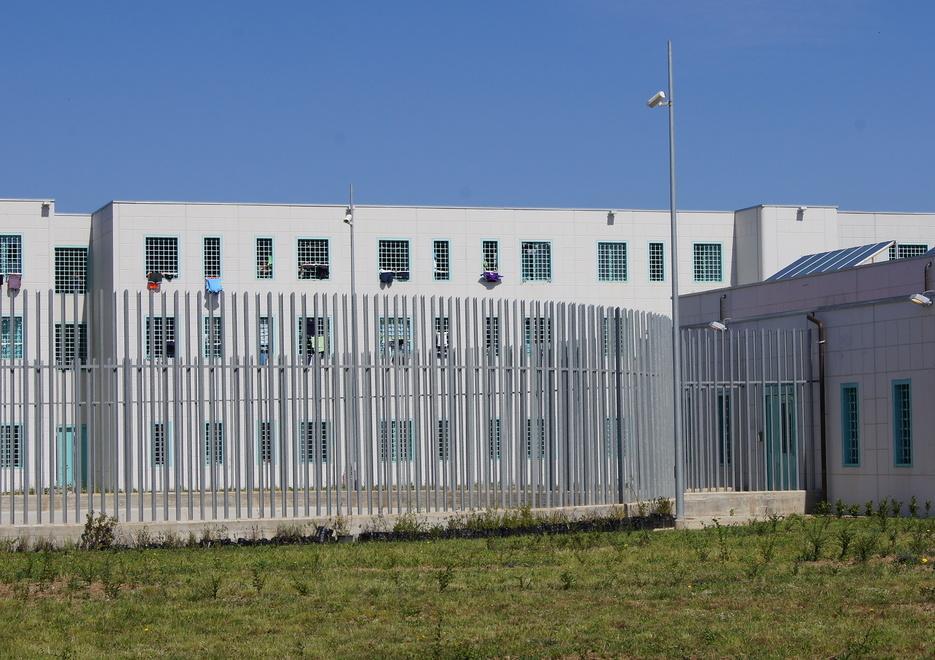 Gli alunni delle superiori in visita al carcere 