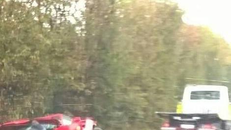 E una Rossa esce di strada a Formigine