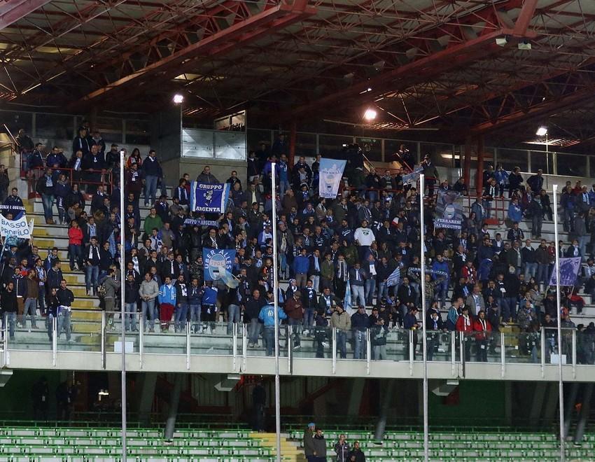 Così è decisamente ancora più bello I tifosi esaltati: “Qua che cantiam per te” 