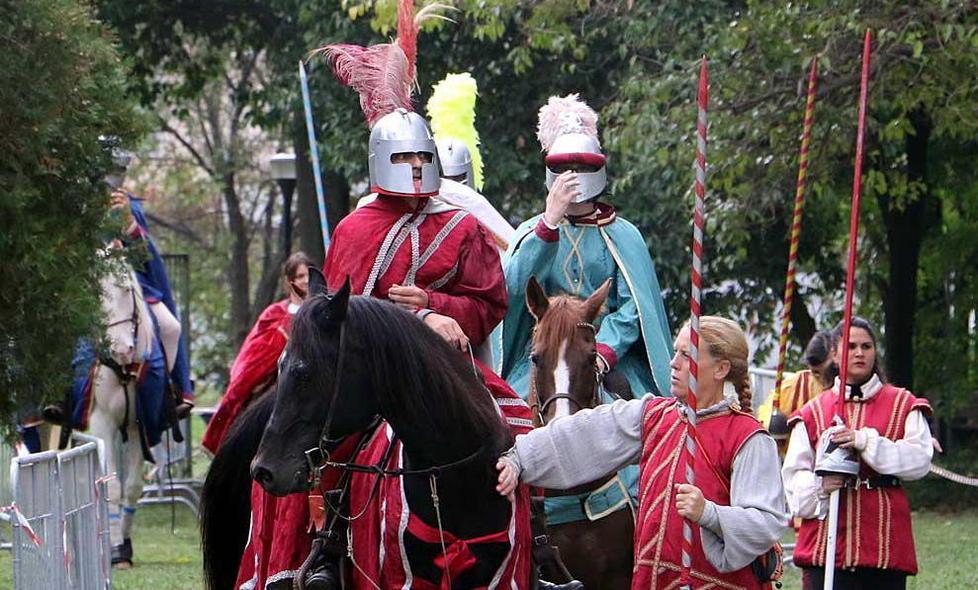 Rinascimento e cavalieri con la Quintana