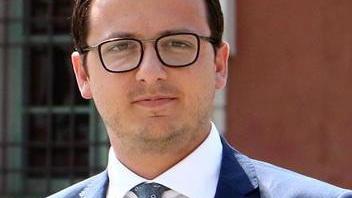 Polemica sull’acqua nel parcheggio