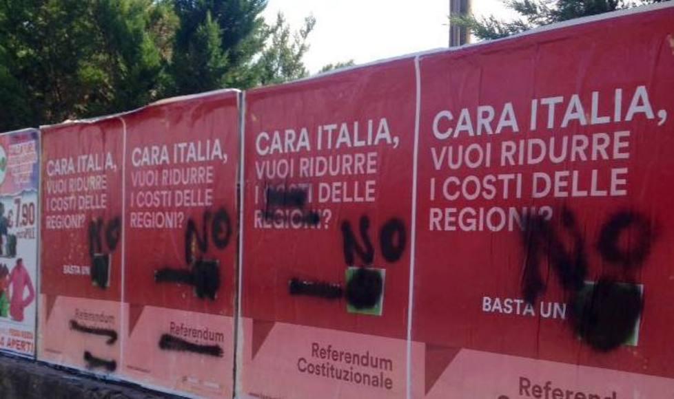 Imbrattati i manifesti del “Sì”