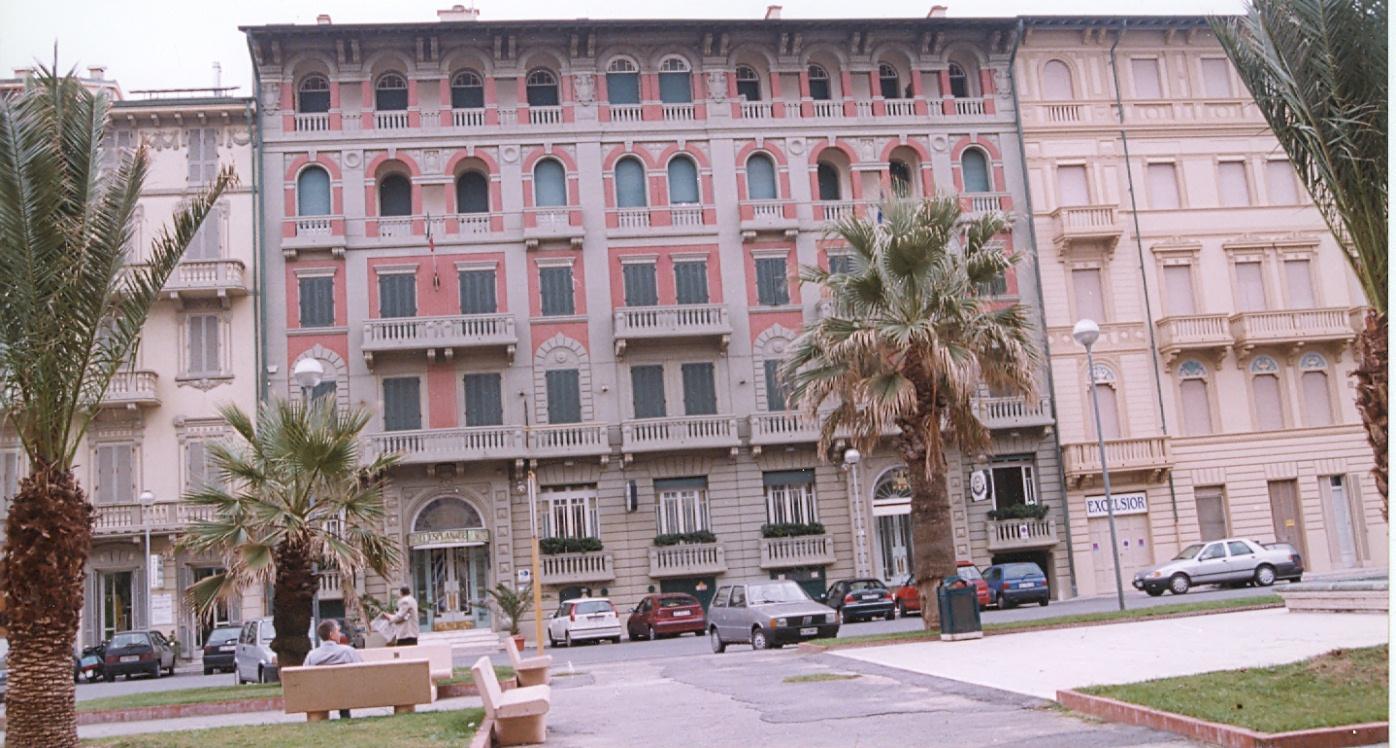 L'hotel Esplanade a Viareggio