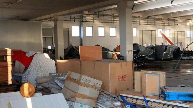 L'interno della ex fabbrica (foto Sestini)