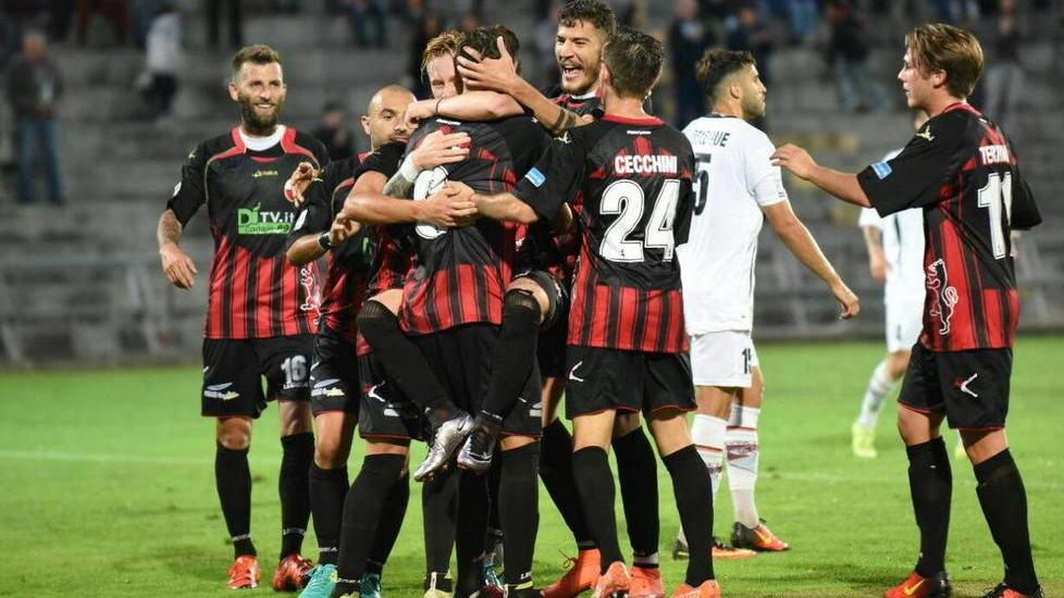 Lucchese, ora è vietato sbagliare