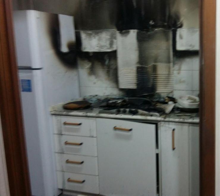 Cucina a fuoco, anziani in ospedale 