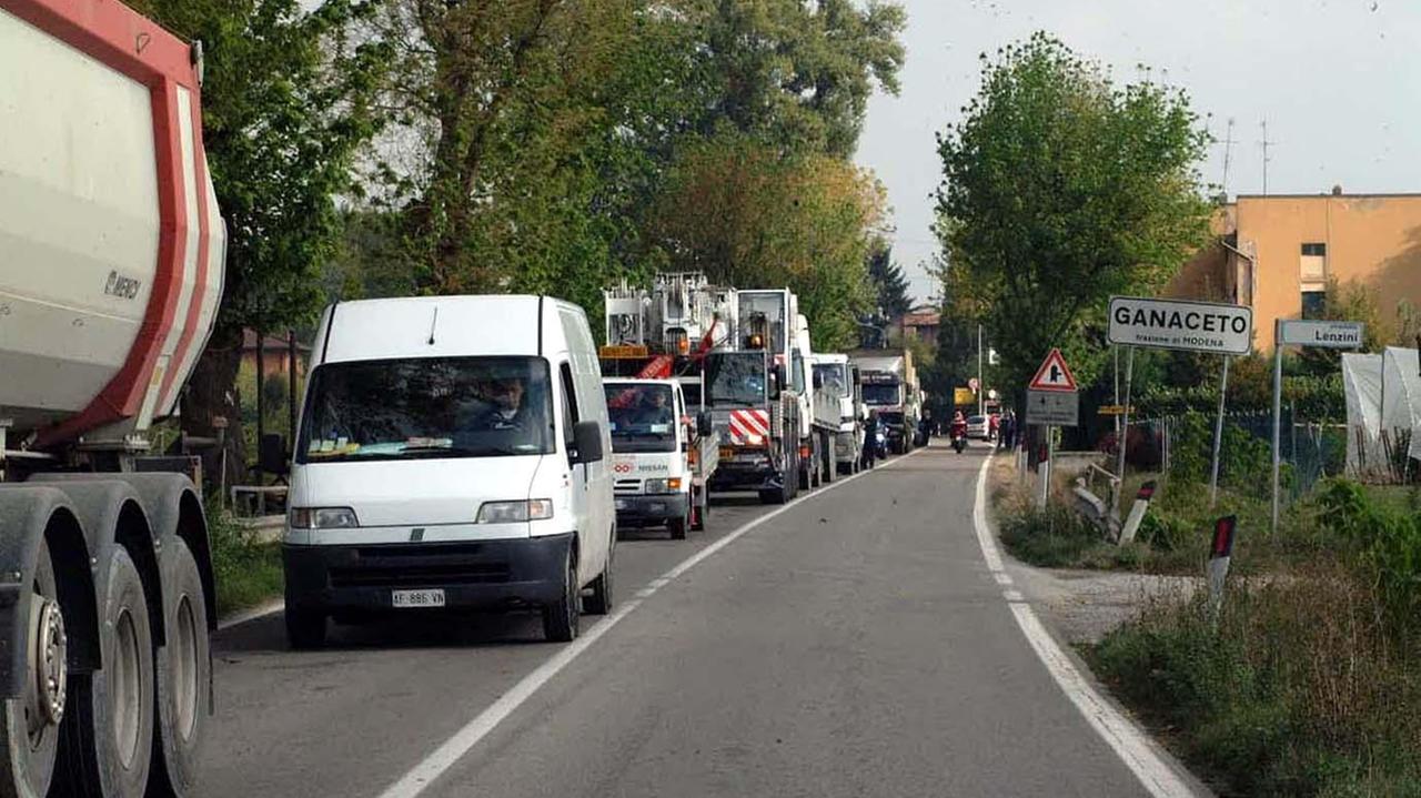 Modena. Si schianta su pick up rubato e fugge a piedi