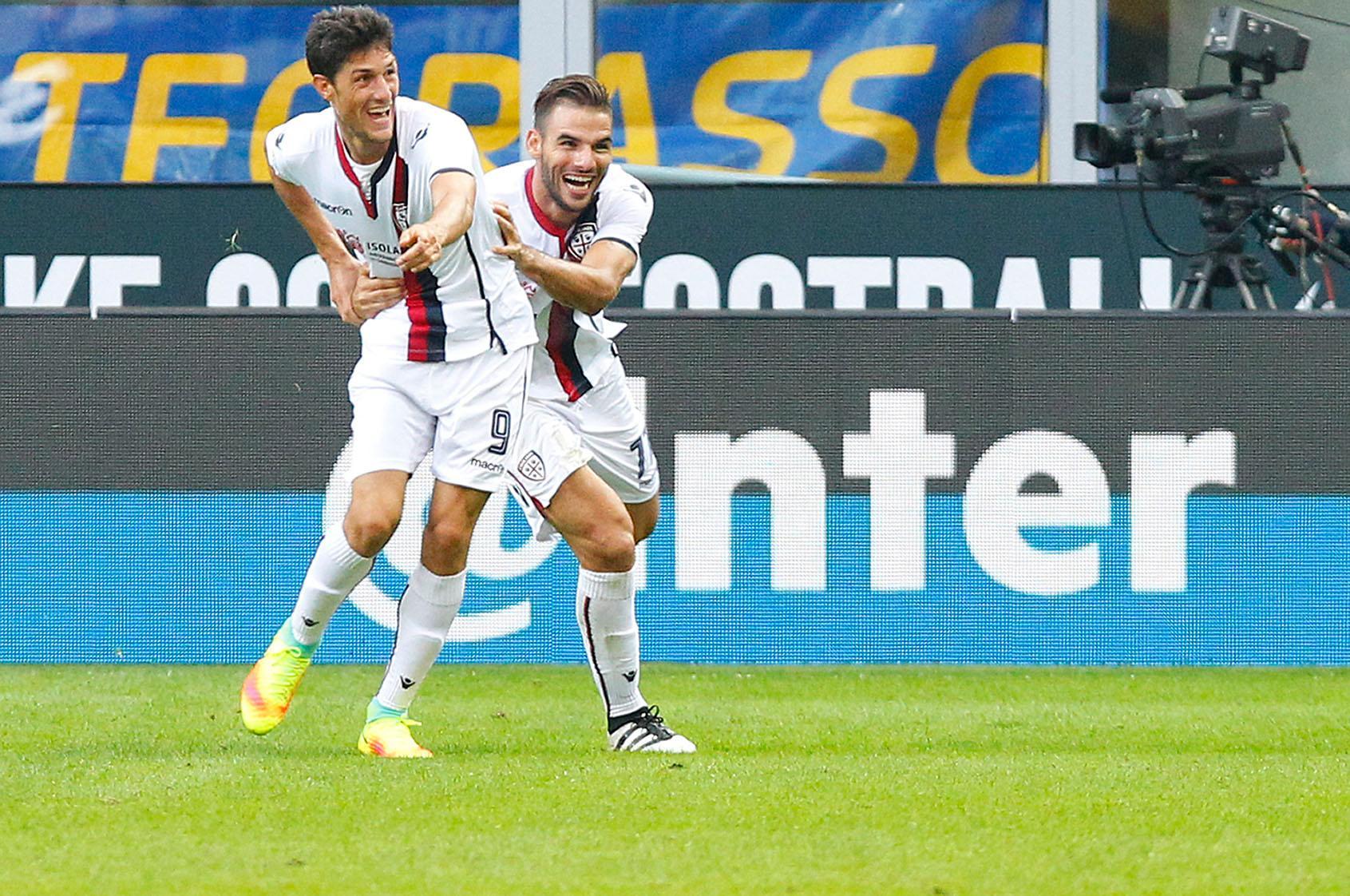 Federico Melchiorri festeggiato da Panagiotis Tachtsidis
