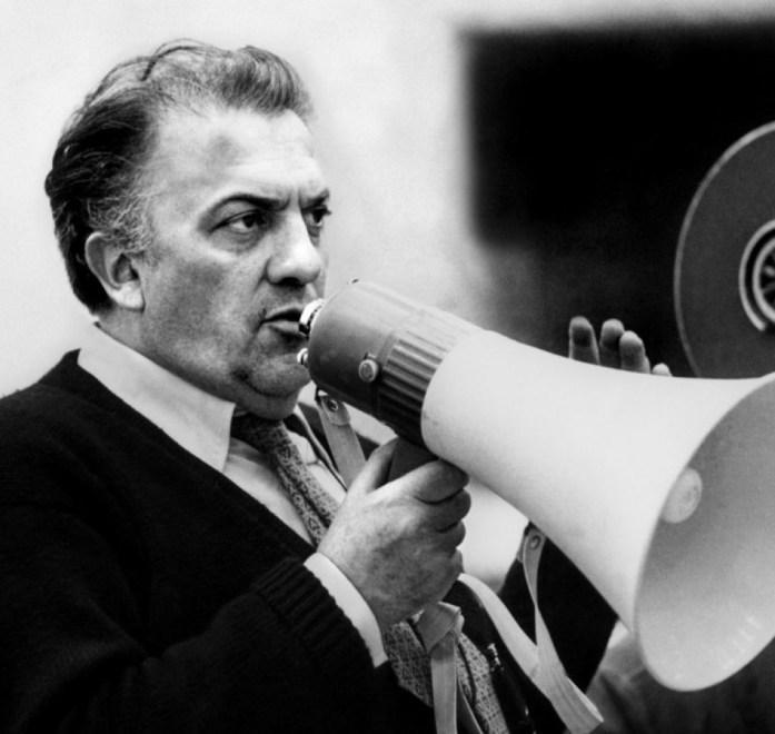 Un omaggio a Fellini: film cult e mostra al via a Castelfranco