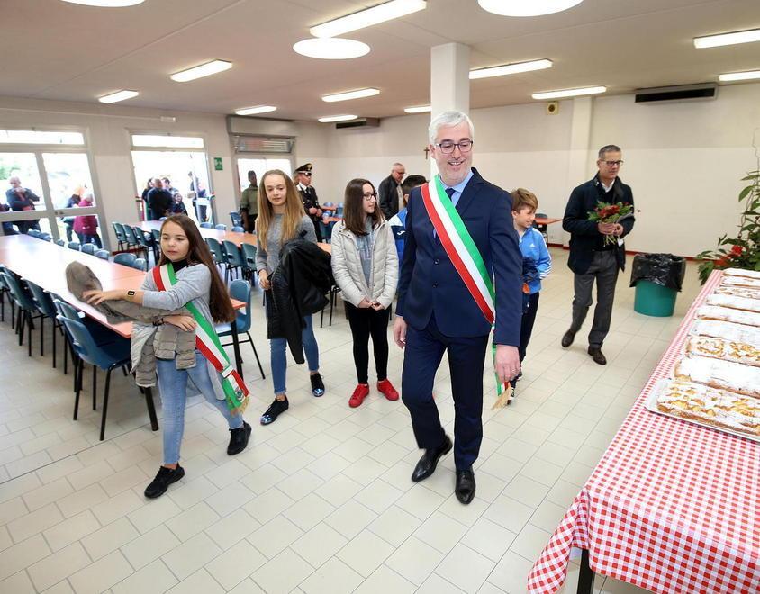 Nuova cucina centralizzata e sala mensa è più ampia