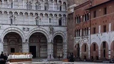 Iniziati i lavori per i padiglioni di piazza S. Martino