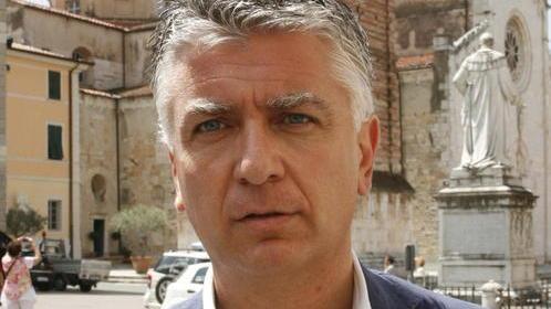 Mallegni: stop a chi insulta sul web