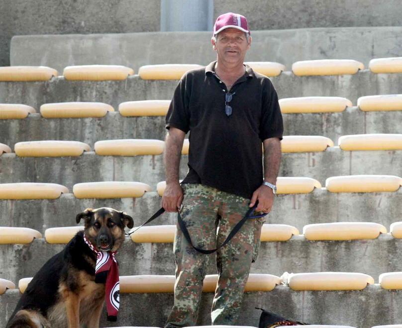 Il cane Kyra compagna di scuola darà forza a Mario 