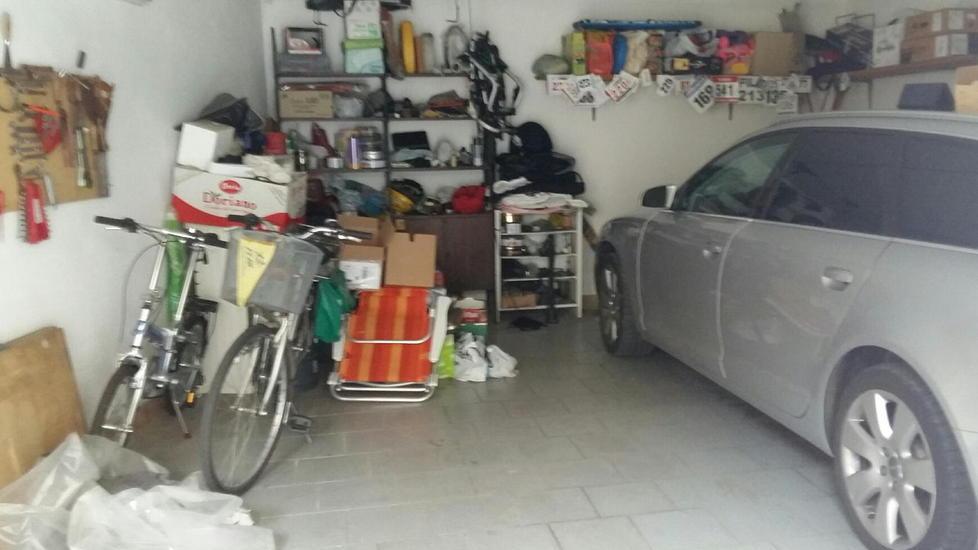 Raid nei garage, torna la banda del buco: la tecnica usata è sempre la stessa