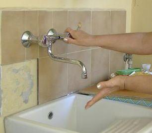 Rubinetti a secco da stasera fino alle 5,30 di domani