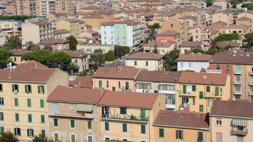 Calano i prezzi delle case e riparte il mercato