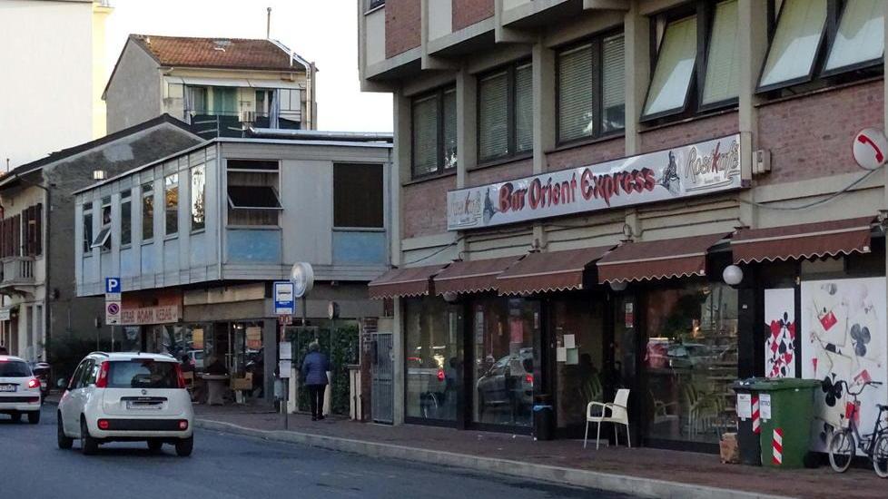 Attività chiuse dalle 19,30 «Uno stop era necessario»