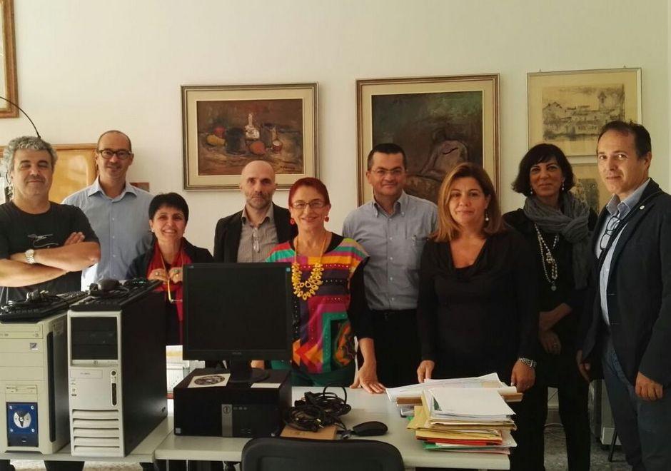 Scienze politiche in aiuto dello “Spano”: donati tre pc