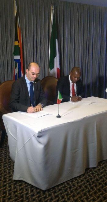 Primi accordi economici firmati in Sudafrica 