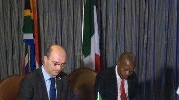 Primi accordi economici firmati in Sudafrica