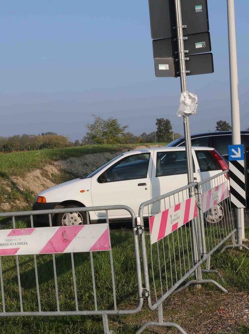 Montati i nuovi guard rail contro i furbetti del parcheggio 