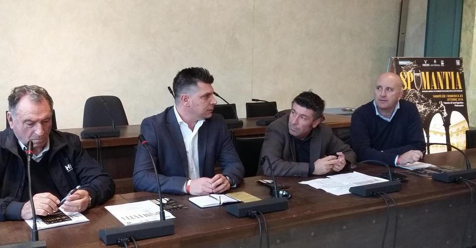 La presentazione dell'iniziativa Spumantia