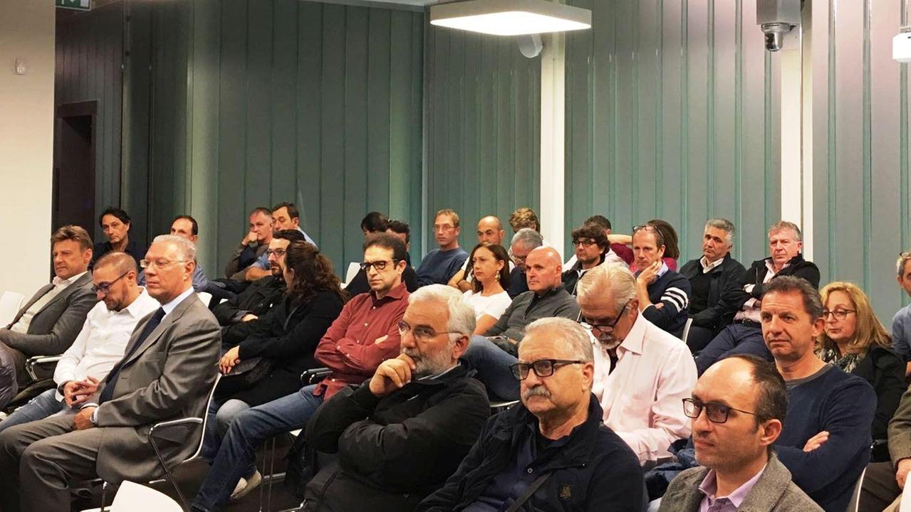 L'assemblea degli artigiani tessili