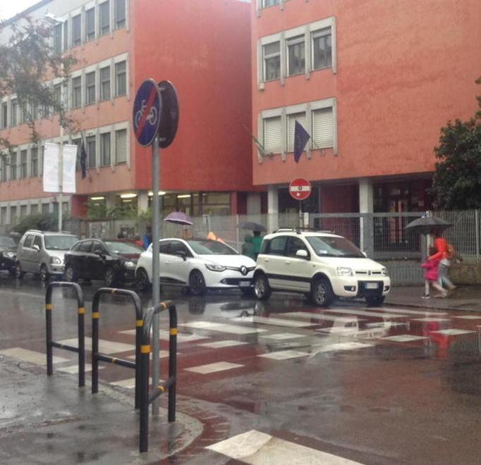 Studentessa investita mentre va al liceo