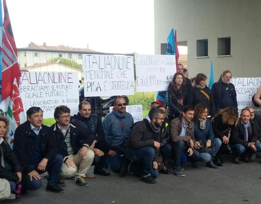 Fumata grigia per Italiaonline 